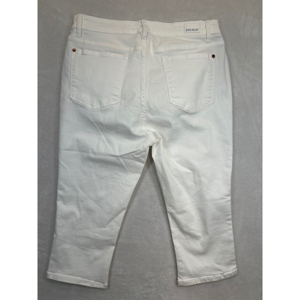Judy Blue White Capris with Copper Rivet Detail - Picture 2 of 9
